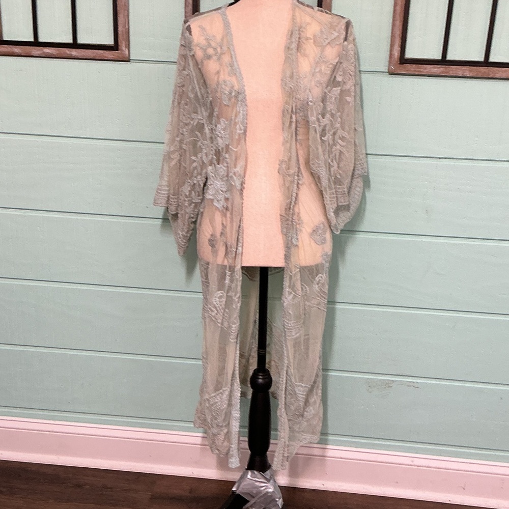 Elegant Sheer Lace Kimono Robe